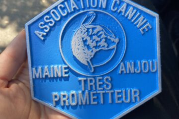 Plaque Très Prometteur Association Canine Anjou Maine
